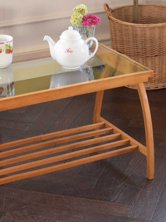 ビンテージテーブルのデザイン