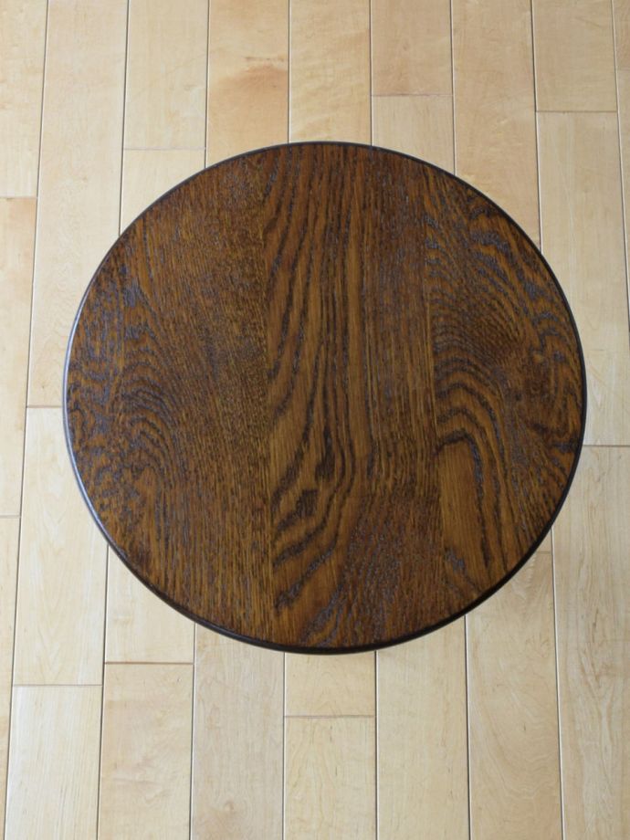 アンティークのテーブルの天板