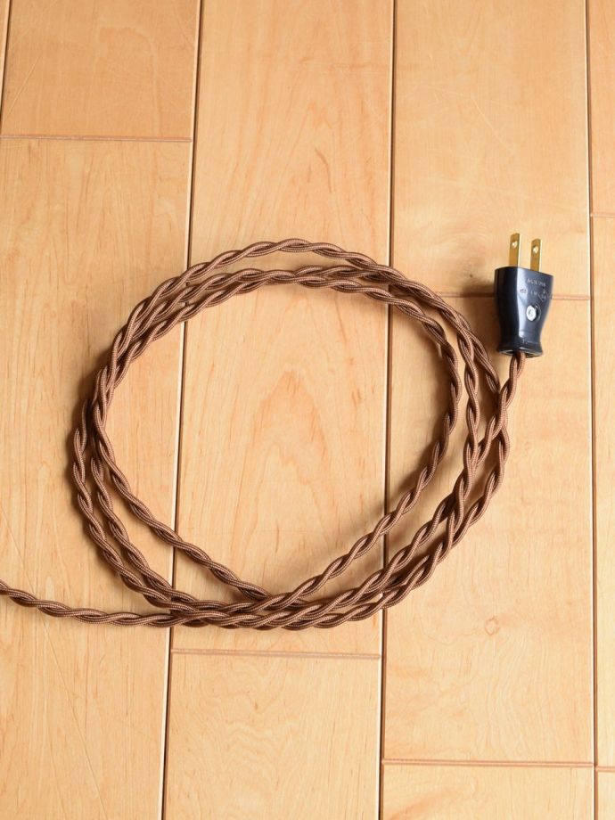 フロアランプのコード