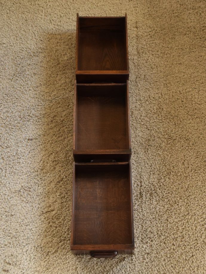 アンティークデスクの引き出し