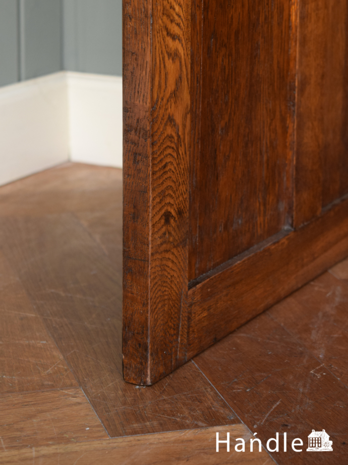 アンティークデスクの脚