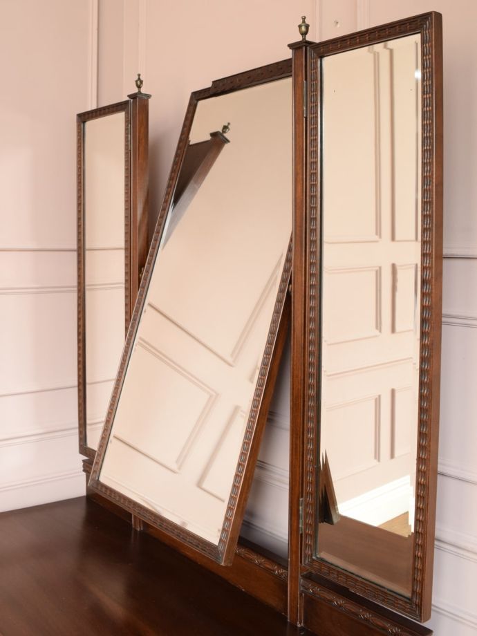 アンティークの鏡