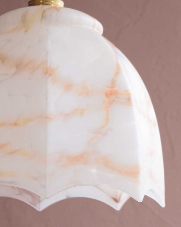 ペンダントライト　照明・ライティング　マーブル模様のアンティークシェードペンダントライト（コード・シャンデリア電球・ギャラリーなし）。。(k-3347-z)