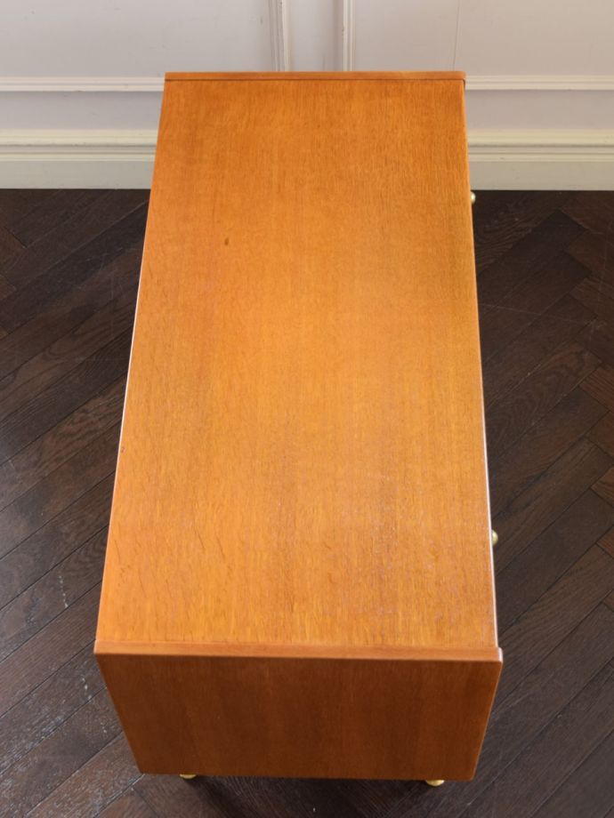 G-planのビンテージ家具の天板