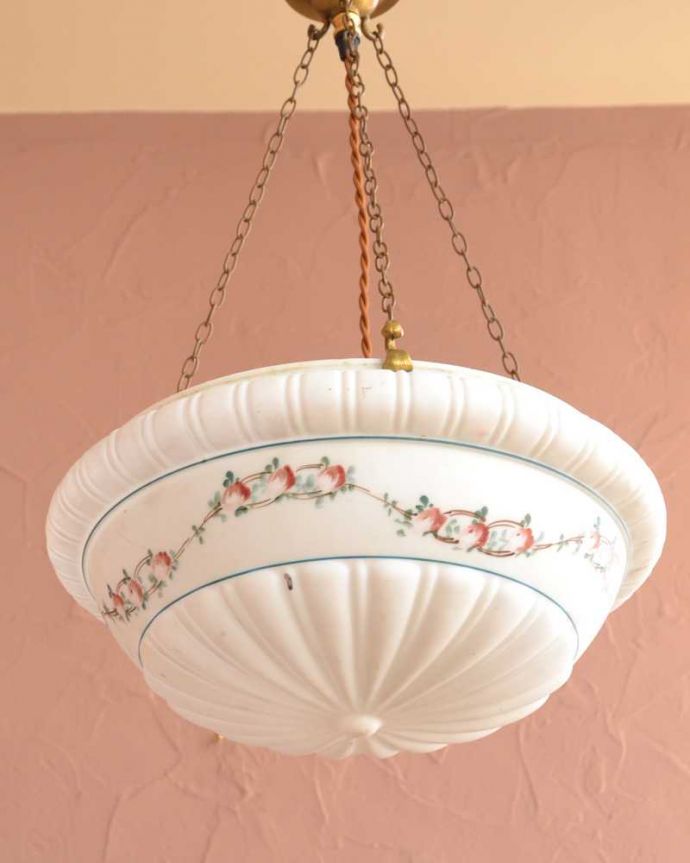 シャンデリア　照明・ライティング　小さなバラのガーランドが描かれたアンティークハンギングボウル(Ｅ26球付き)。。(k-3372-z)