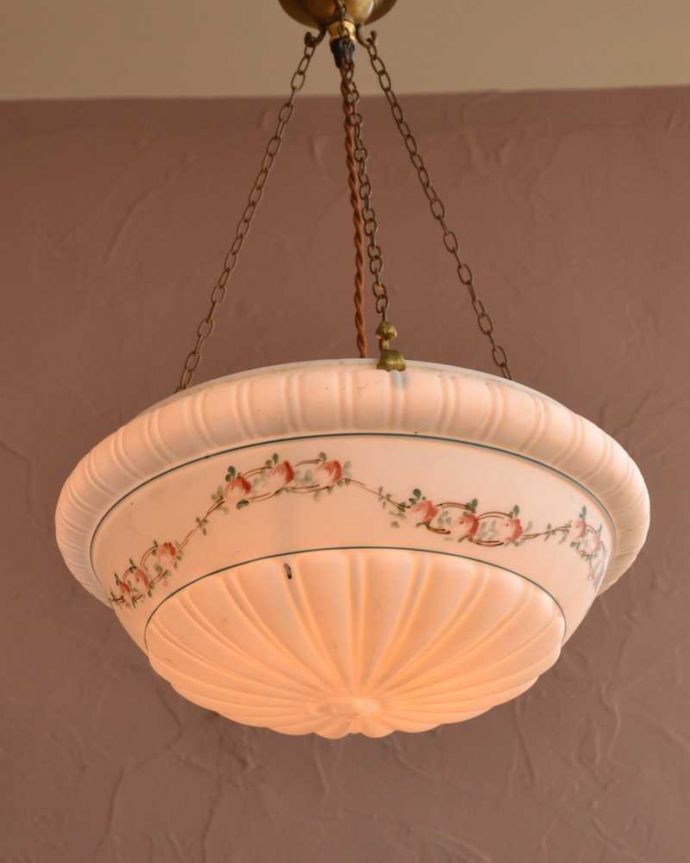 シャンデリア　照明・ライティング　小さなバラのガーランドが描かれたアンティークハンギングボウル(Ｅ26球付き)。。(k-3372-z)