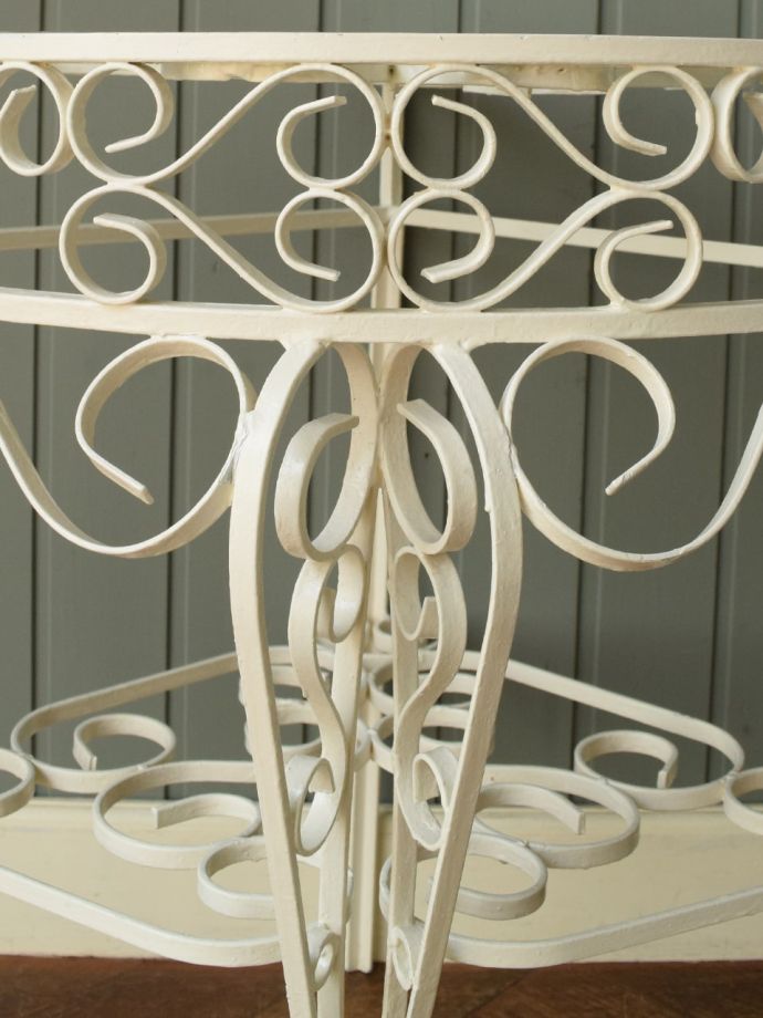 アンティークらしい装飾