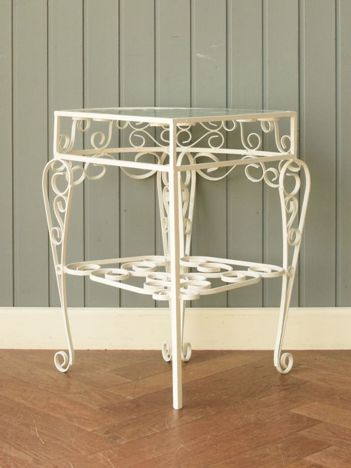 オシャレなアイアンテーブル