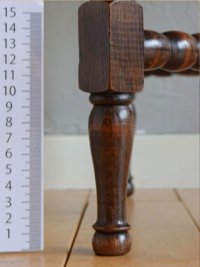 アンティーク家具の脚