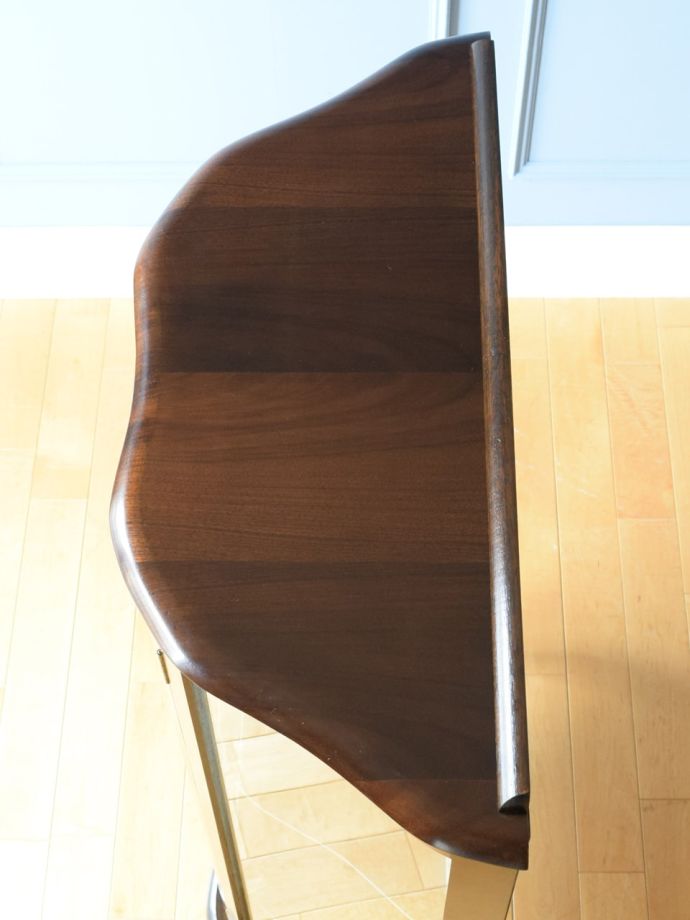 アンティークキャビネットの天板