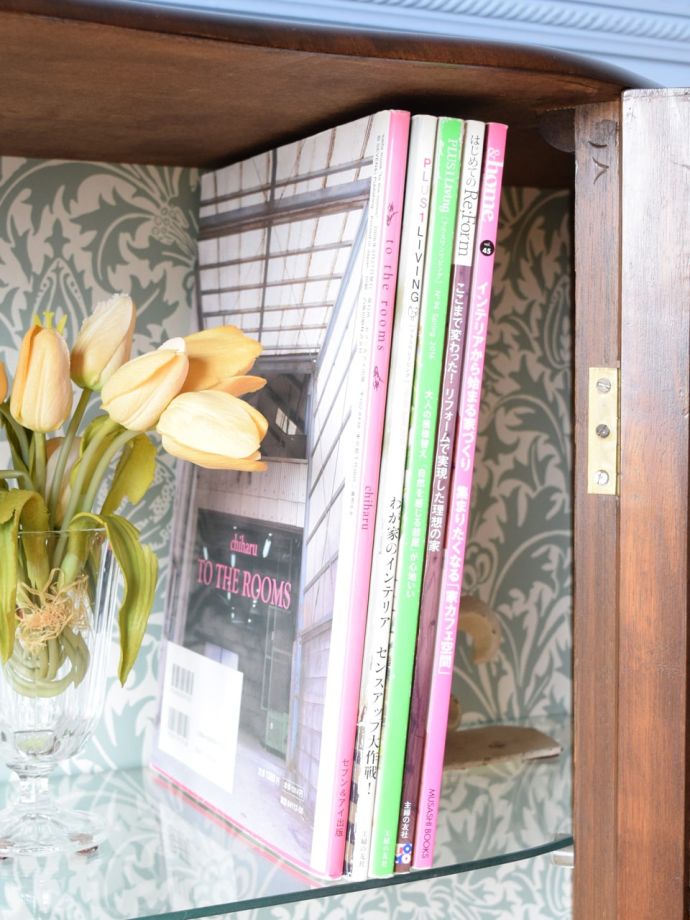 収納たっぷりのキャビネット