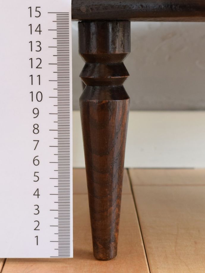 アンティーク家具の脚