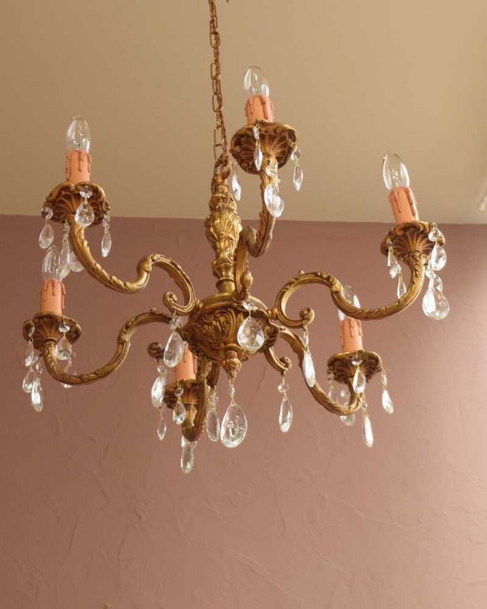 シャンデリア　照明・ライティング　ガラスドロップ×真鍮製アンティークシャンデリア（6灯）（Ｅ17シャンデリア球付） 。。(k-3380-z)