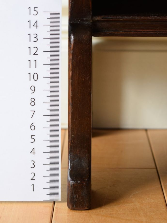 アンティーク家具の脚