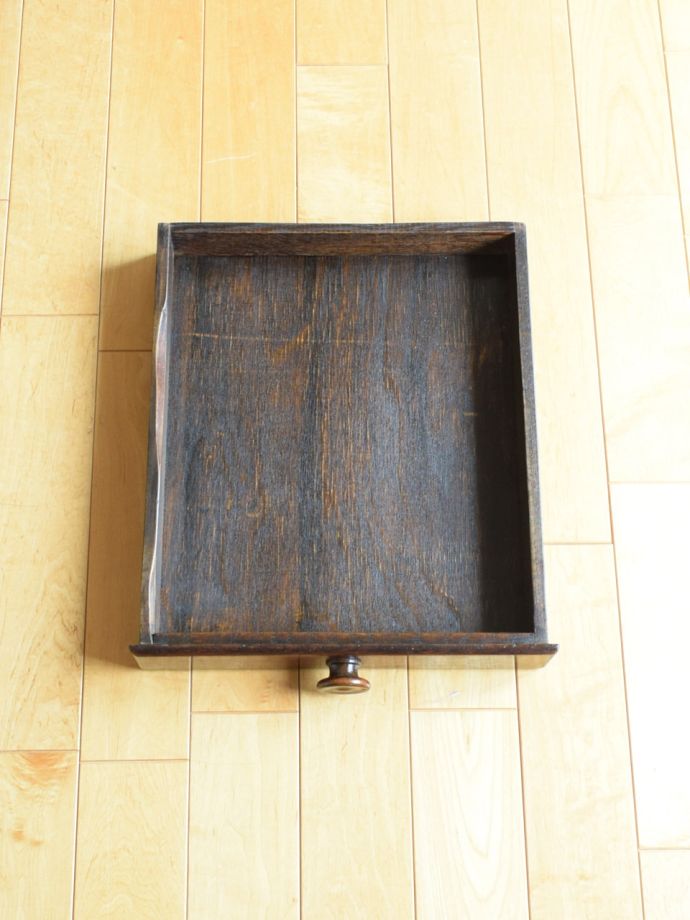 アンティークワゴンの引き出し