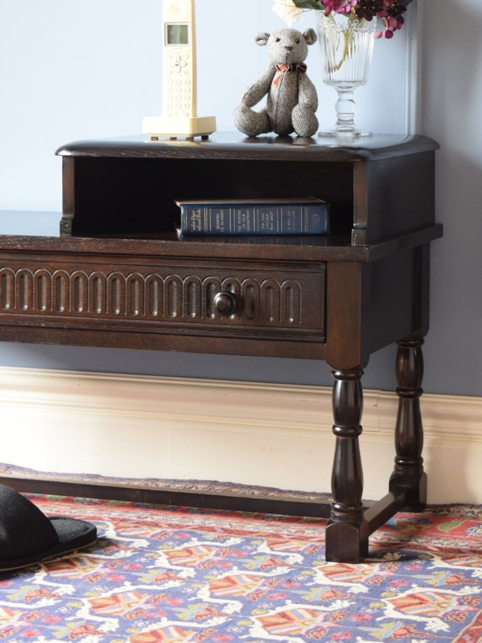 アンティーク家具らしさが漂う家具