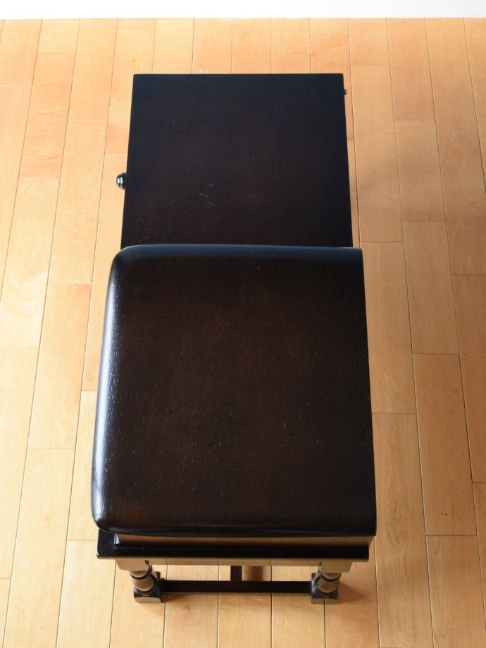 キャビネットの天板