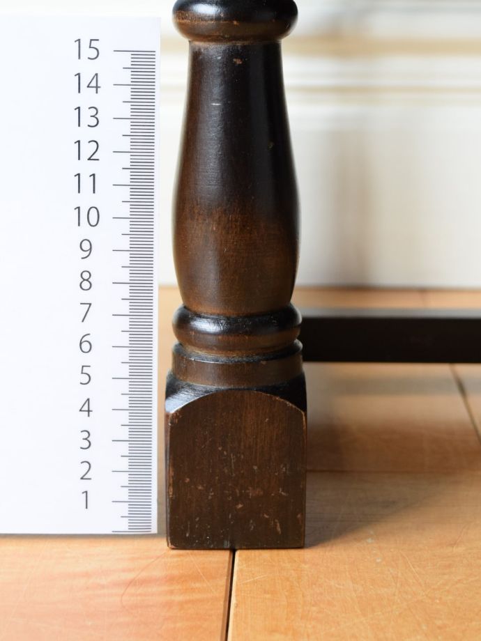 アンティーク家具の脚