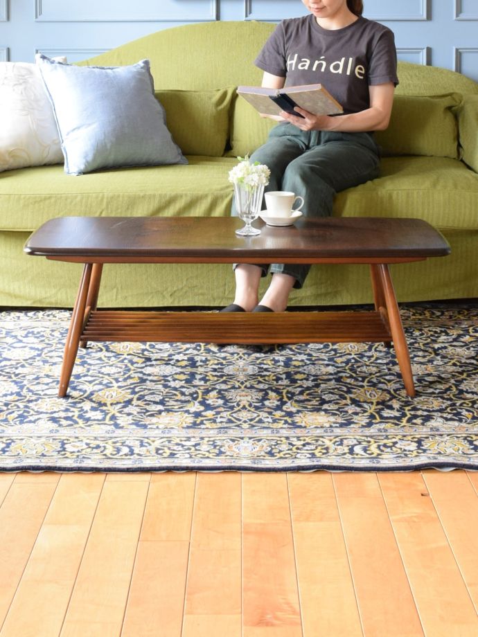 アーコールのコーヒーテーブル