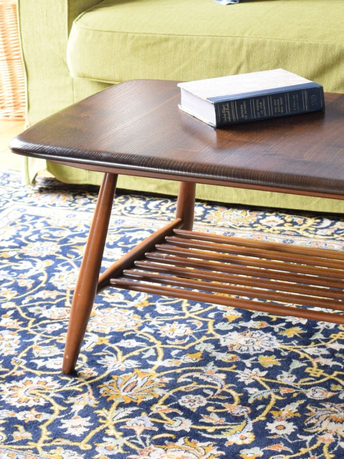 アーコール社のビンテージ家具