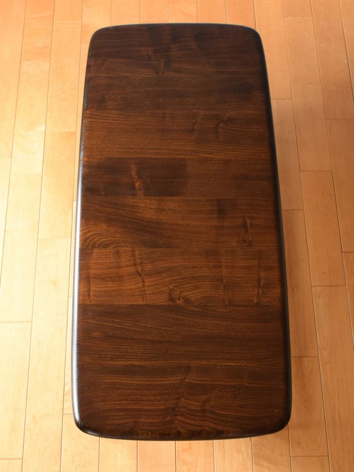 アンティークのテーブルの天板