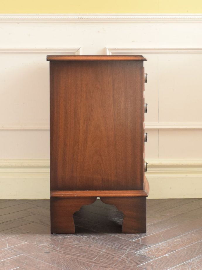 チェストの側面