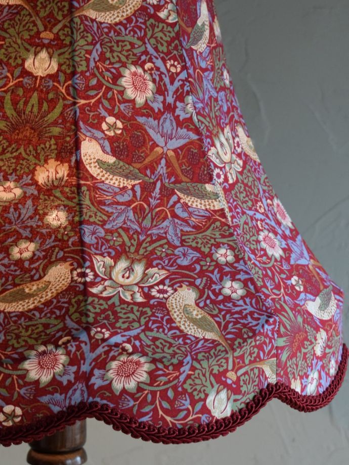 フロアランプのシェード