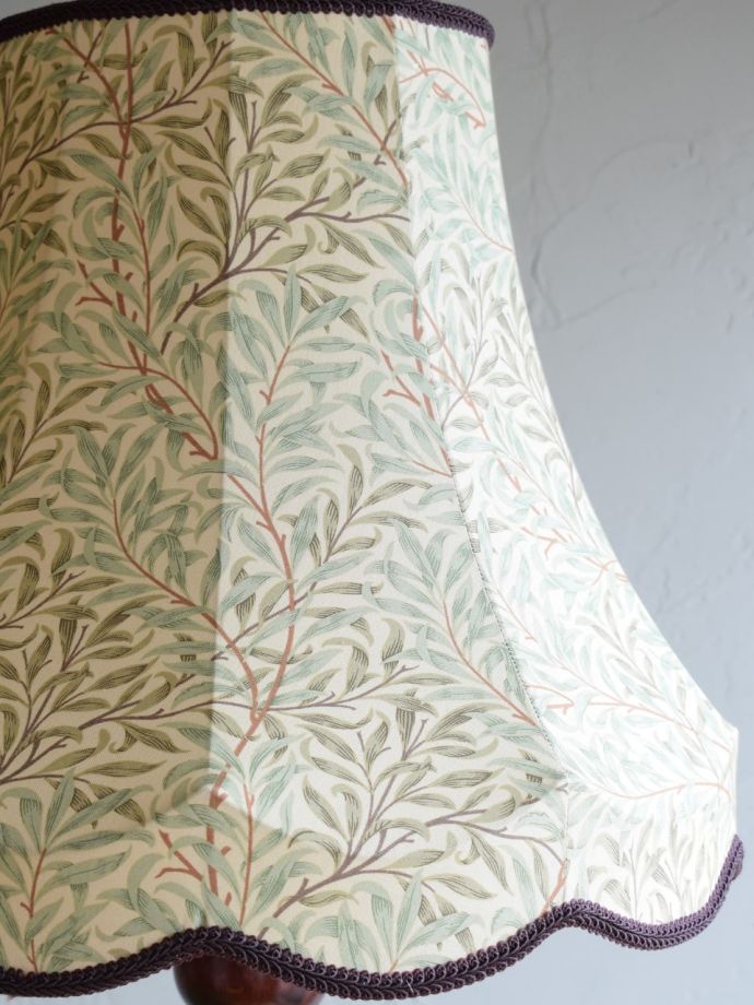 フロアランプのシェード