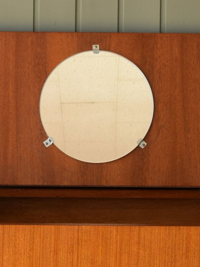 ミラーは新品です