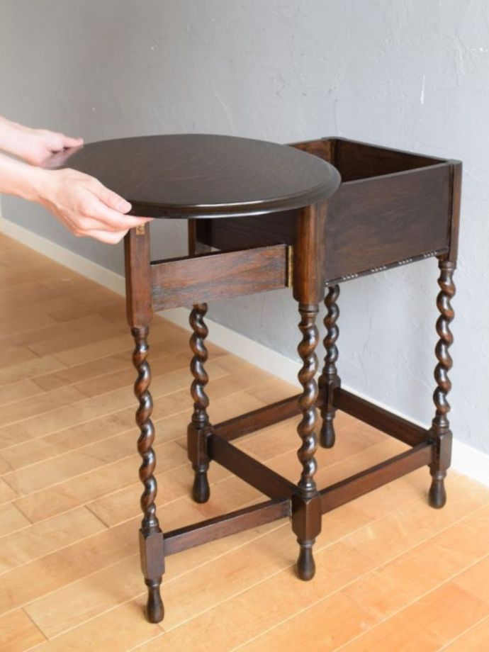 ソーイングテーブルの収納