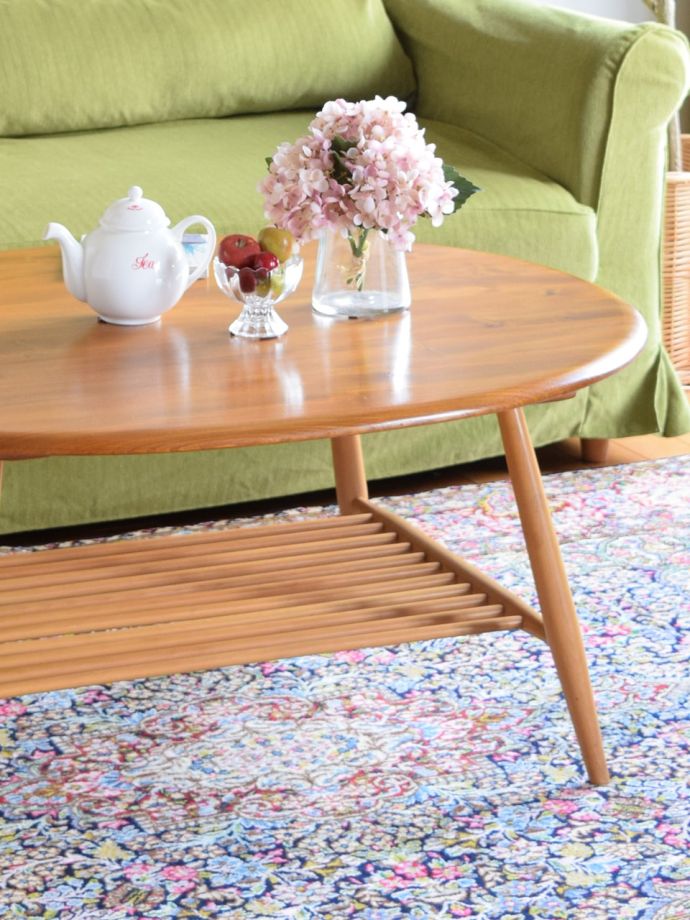 アーコール社のビンテージ家具