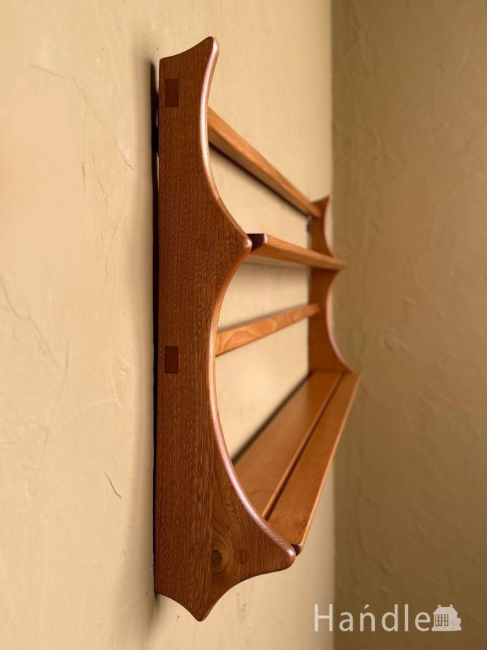 シェルフの側面