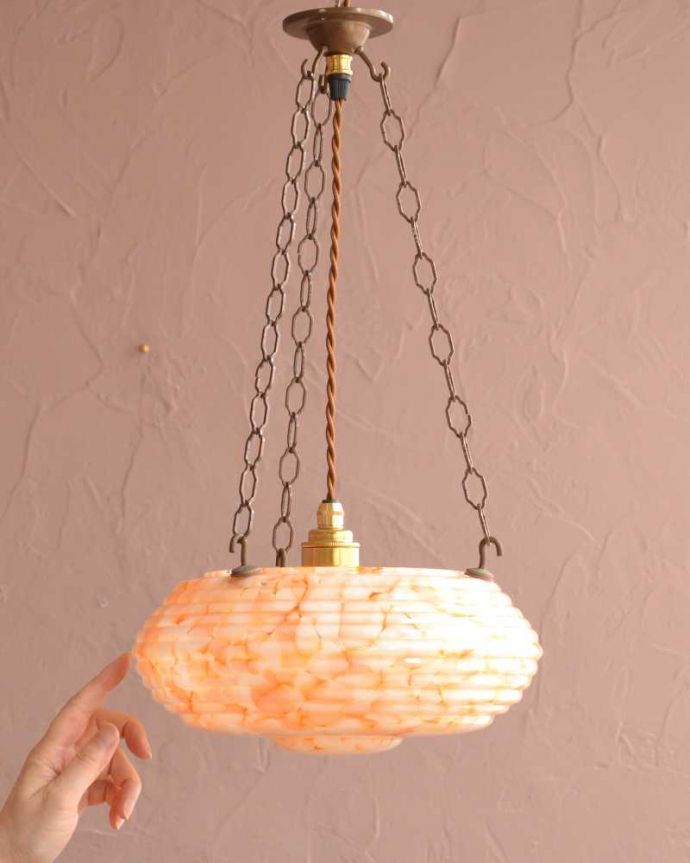 シャンデリア　照明・ライティング　ガラスの模様がきれいなビタミンカラーのアンティークハンギングボウル（Ｅ26球付）。。(k-3541-z)