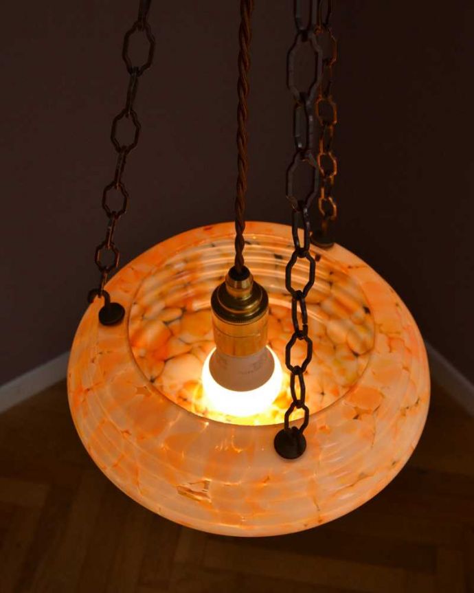 シャンデリア　照明・ライティング　ガラスの模様がきれいなビタミンカラーのアンティークハンギングボウル（Ｅ26球付）。。(k-3541-z)