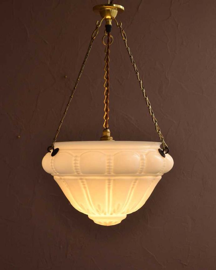 シャンデリア　照明・ライティング　ガラスの模様が美しいアンティークのハンギングボウルブラケット(Ｅ26球付き) 。。(k-3563-z)