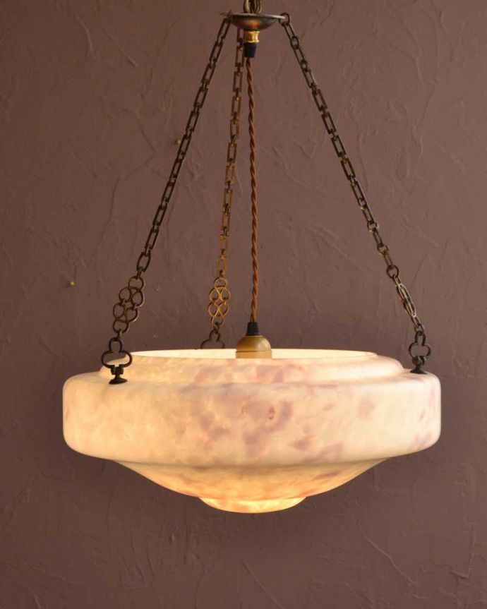 シャンデリア　照明・ライティング　ガラスの模様が美しい英国輸入のアンティークハンギングボウル（Ｅ26球付）。。(k-3581-z)