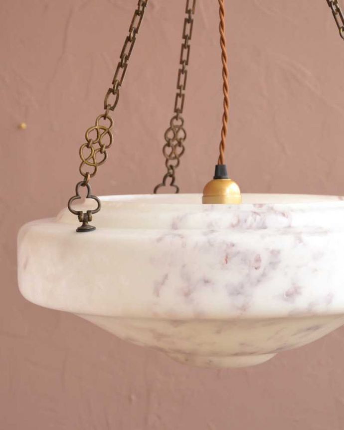 シャンデリア　照明・ライティング　ガラスの模様が美しい英国輸入のアンティークハンギングボウル（Ｅ26球付）。。(k-3581-z)