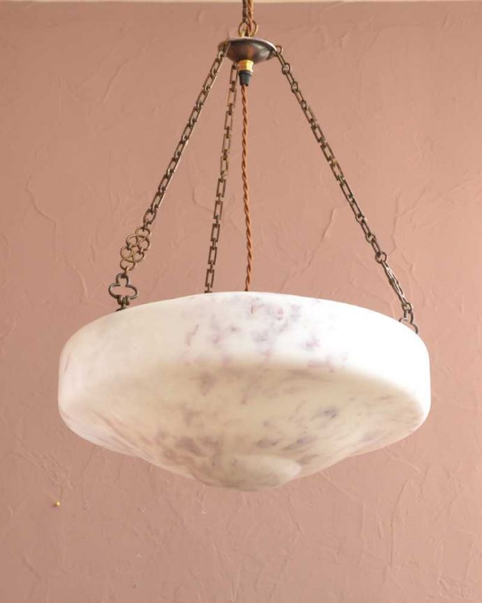 シャンデリア　照明・ライティング　ガラスの模様が美しい英国輸入のアンティークハンギングボウル（Ｅ26球付）。。(k-3581-z)