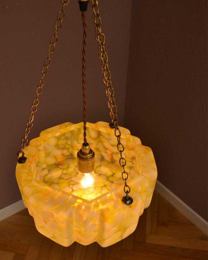 シャンデリア　照明・ライティング　ビタミンカラーのオレンジ色が可愛い、イギリスアンティークのハンギングボウル（Ｅ26球付）。。(k-3607-z)