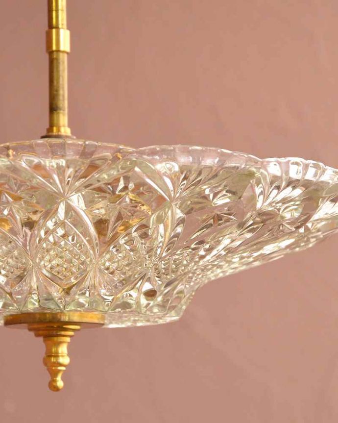 シャンデリア　照明・ライティング　ガラスの器がキラキラ輝くアンティークのハンギングボウル(E17丸球2灯付き) 。。(k-3762-z)