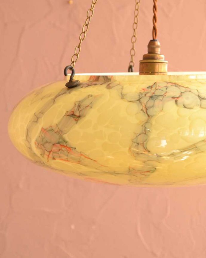 シャンデリア　照明・ライティング　マーブル模様が美しい英国輸入のアンティークハンギングボウル（Ｅ26球付） 。。(k-3767-z)