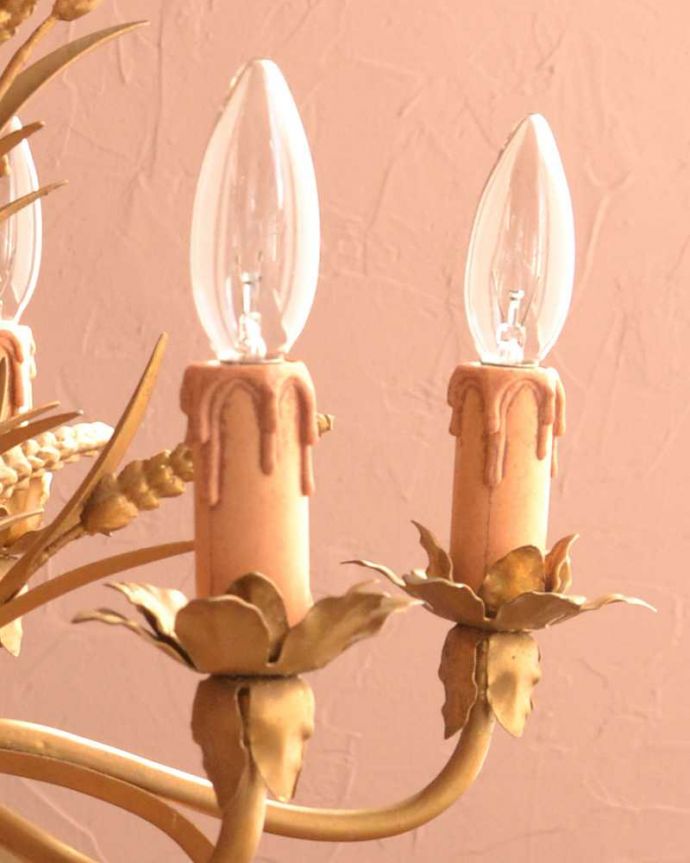 シャンデリア　照明・ライティング　麦穂ブーケのイギリスで見つけたアンティークシャンデリア(6灯)（Ｅ17シャンデリア球付）。。(k-3769-z)