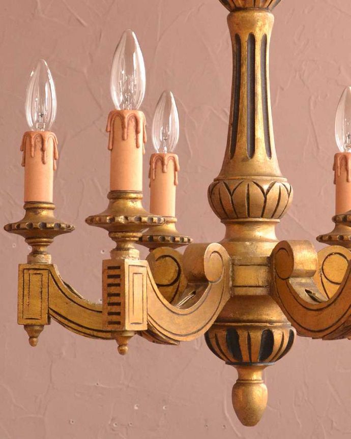 木製のシャンデリア