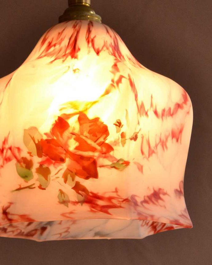 ペンダントライト　照明・ライティング　バラ×マーブル模様のアンティークシェードペンダントライト（コード・シャンデリア電球・ギャラリーなし）。。(k-3806-z)