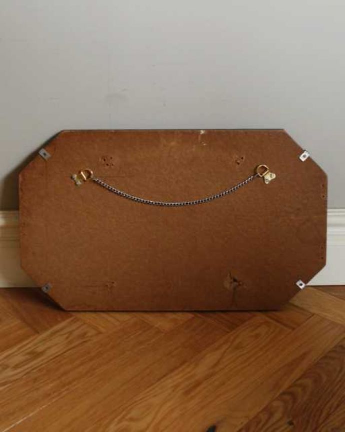 アンティーク ミラー（鏡）　アンティーク雑貨　イギリスの壁掛け鏡、アンティークカッティングミラー。裏側を見てみると…修復の際、金具をしっかり取り付けたので安心してお使い下さい。(k-3921-z)