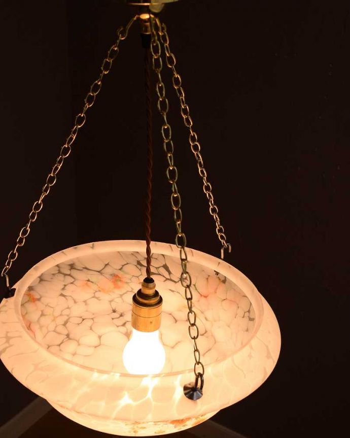 シャンデリア　照明・ライティング　ガラスの模様が浮かびあがるアンティークハンギングボウル（E26球付）。。(k-3927-z)