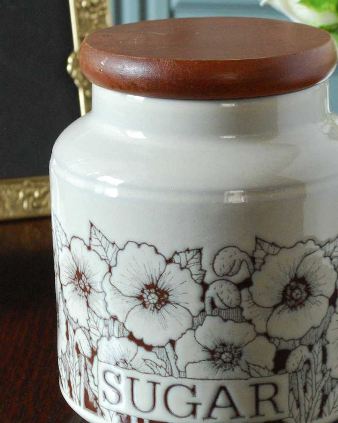 Hornsea(ホーンジー) アンティーク雑貨 イギリスのビンテージ陶器、HORNSEA(ホーンジー)社のコーンローズジャー「SUGAR」。HORNSEAらしいオシャレなデザインイギリスの陶器メーカーHORNSEA(ホーンジー)社の「コーンローズ」シリーズ。(k-3965-z)