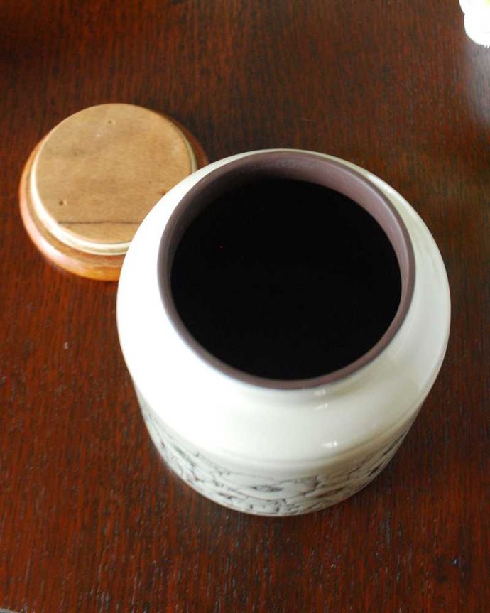 Hornsea(ホーンジー) アンティーク雑貨 イギリスのビンテージ陶器、HORNSEA(ホーンジー)社のコーンローズジャー「TEA」。上から見るとこんな感じです状態のいいものだけを選んでいますが、アンティークなので気密性はありません。(k-3966-z)