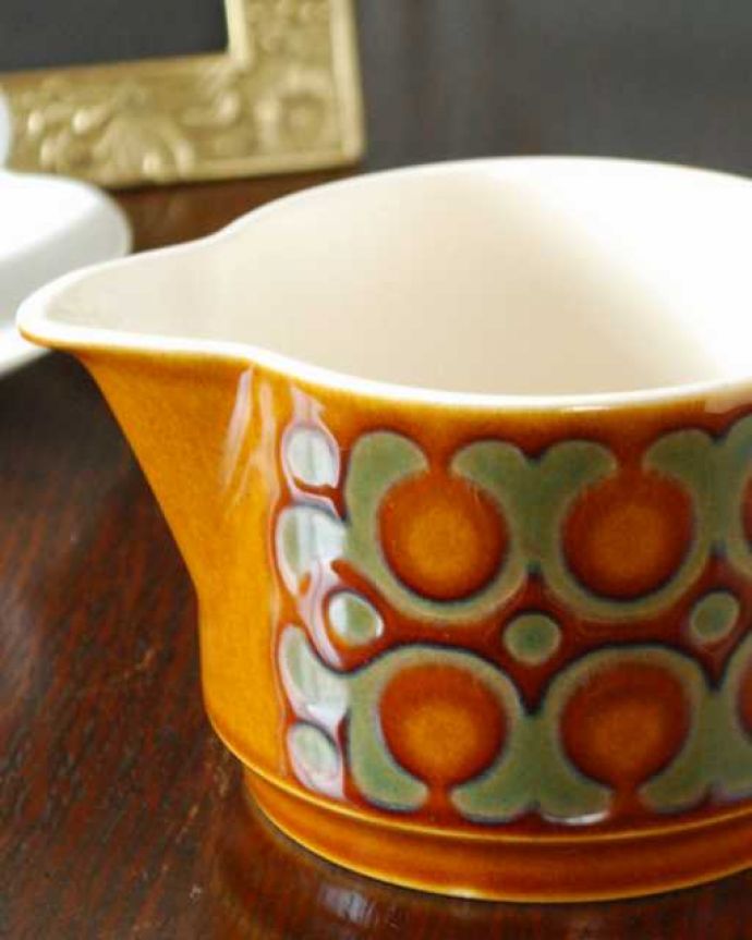 ホーンジーの陶器BRONTE(ブロンテ)