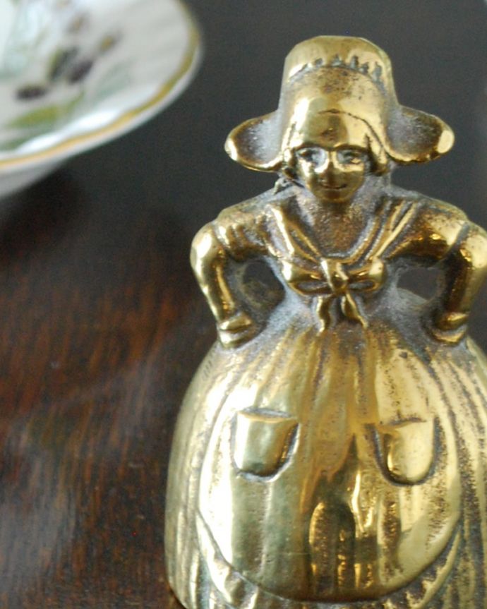 アンティーク雑貨 真鍮 ベル 美しい真鍮で出来たベル使用人を呼ぶために日常的に使われていたベル。(k-4181-z)